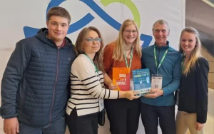 Gagnant et finaliste du concours régional Hauts de france employeurs démarquez vous, Chthibois 1er lauréat catégorie recruter autrement, l'équipe prouve son engagement RSE